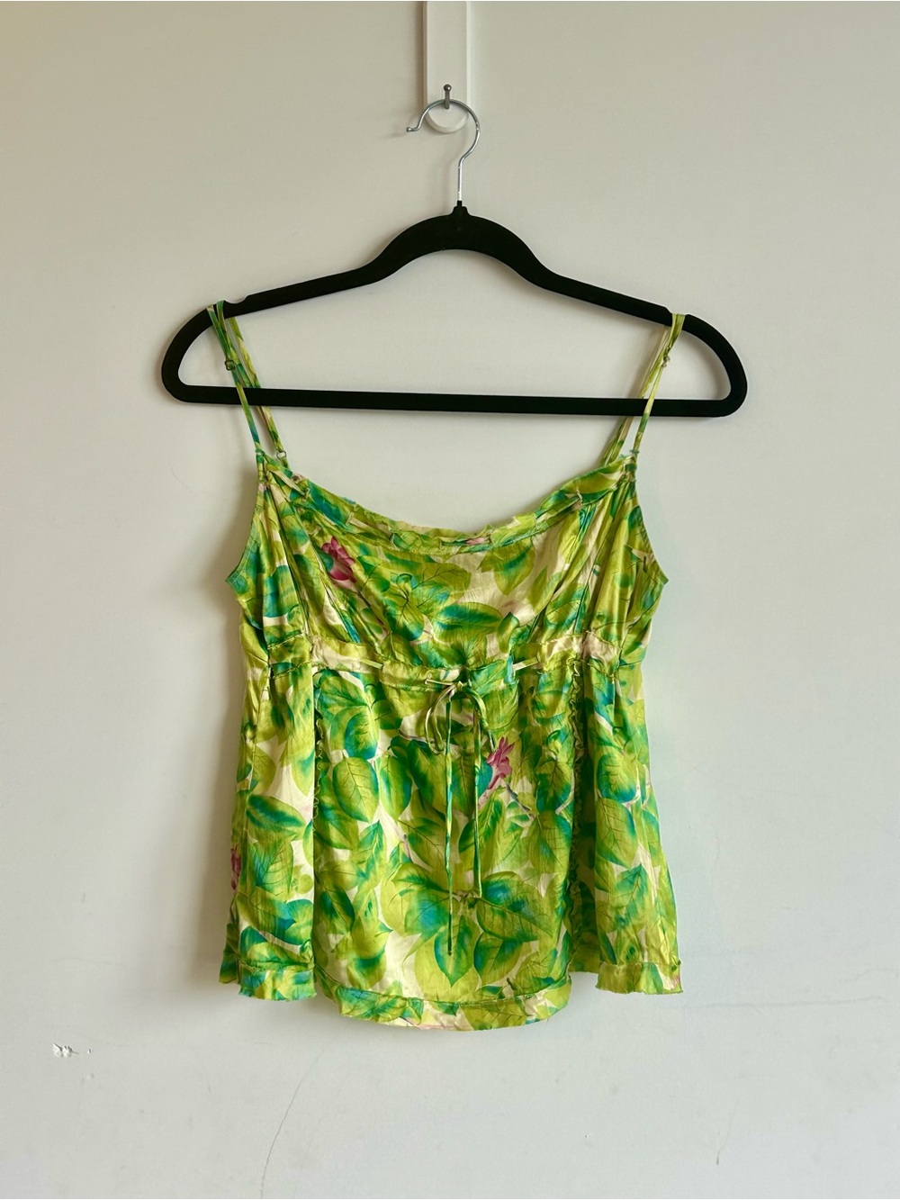 BCBGMaxAzria 100% Silk Floral Camisole Tank Top Size M Y2K Resort